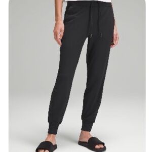 Black Women's Jogger Pants - Casual Pull-On